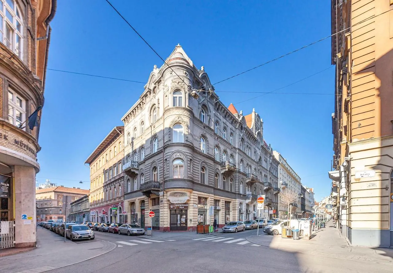 Luxury Art Deco Flat / Big Balcony Daire Budapeşte