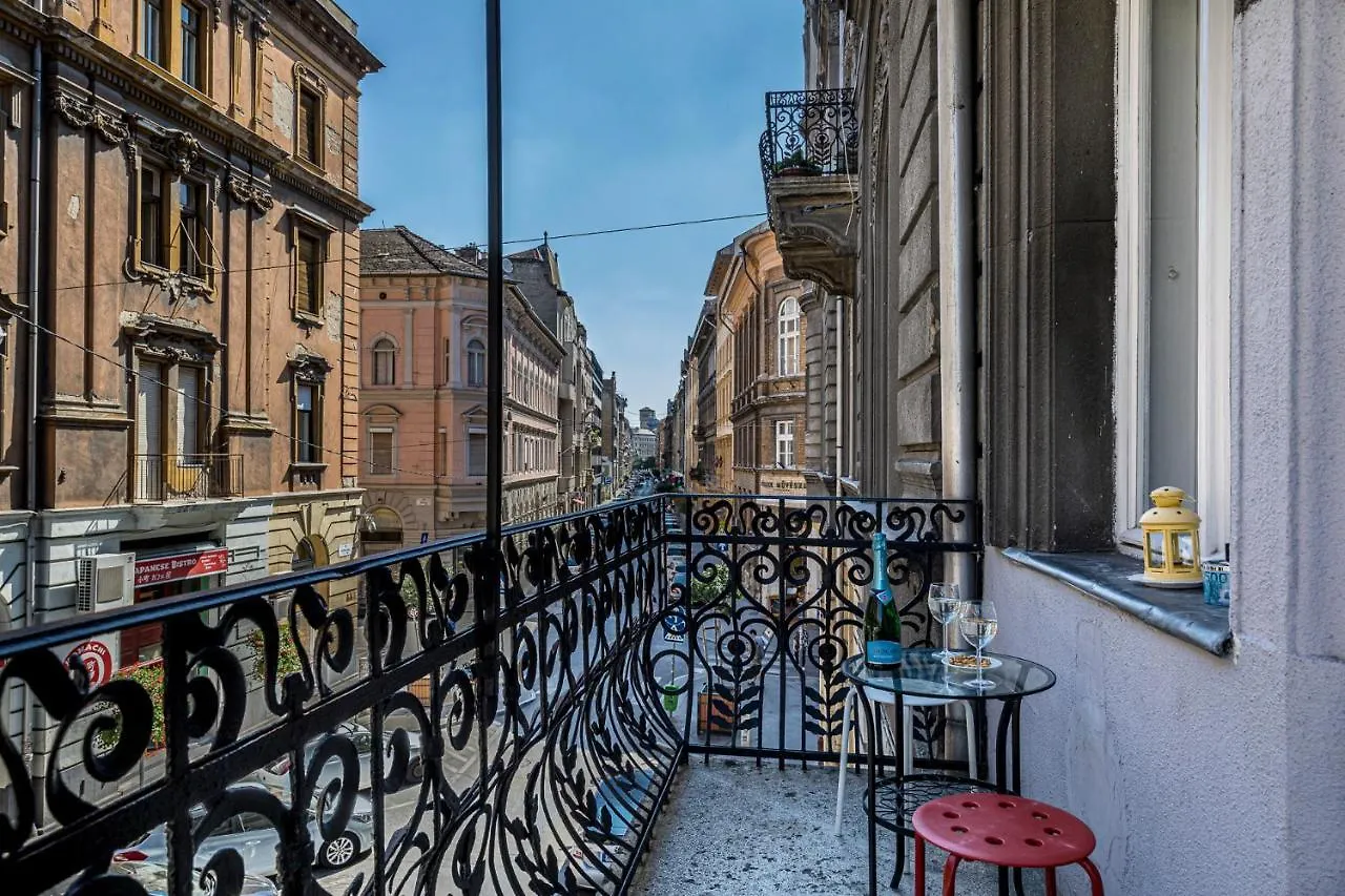 Luxury Art Deco Flat / Big Balcony Daire Budapeşte