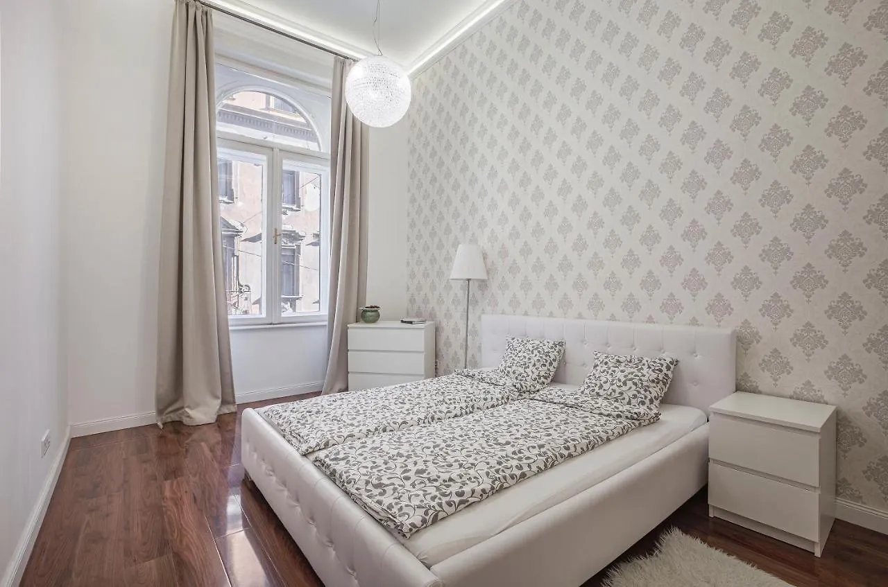 Apartmán Luxury Art Deco Flat / Big Balcony Budapešť Maďarsko